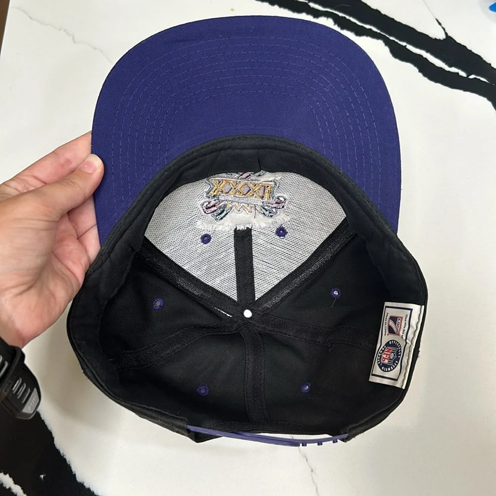 Super Bowl XXXI New Orleans Louisiana Superdome Hat NFL